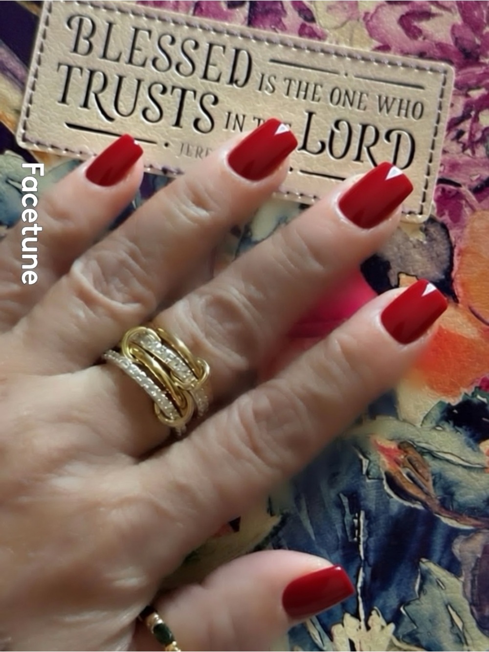 Gold Twisted Band Ring with Diamond-Style Accents - gold